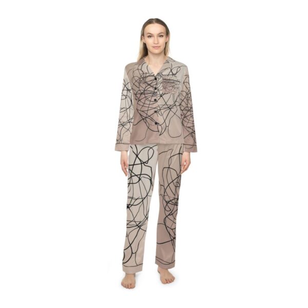 Satin Pajamas with Tangle Lines Design